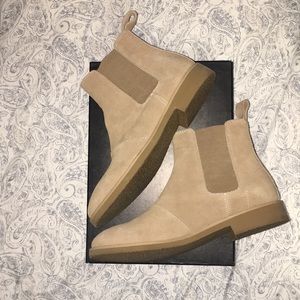 Foundation Chelsea boots size 9